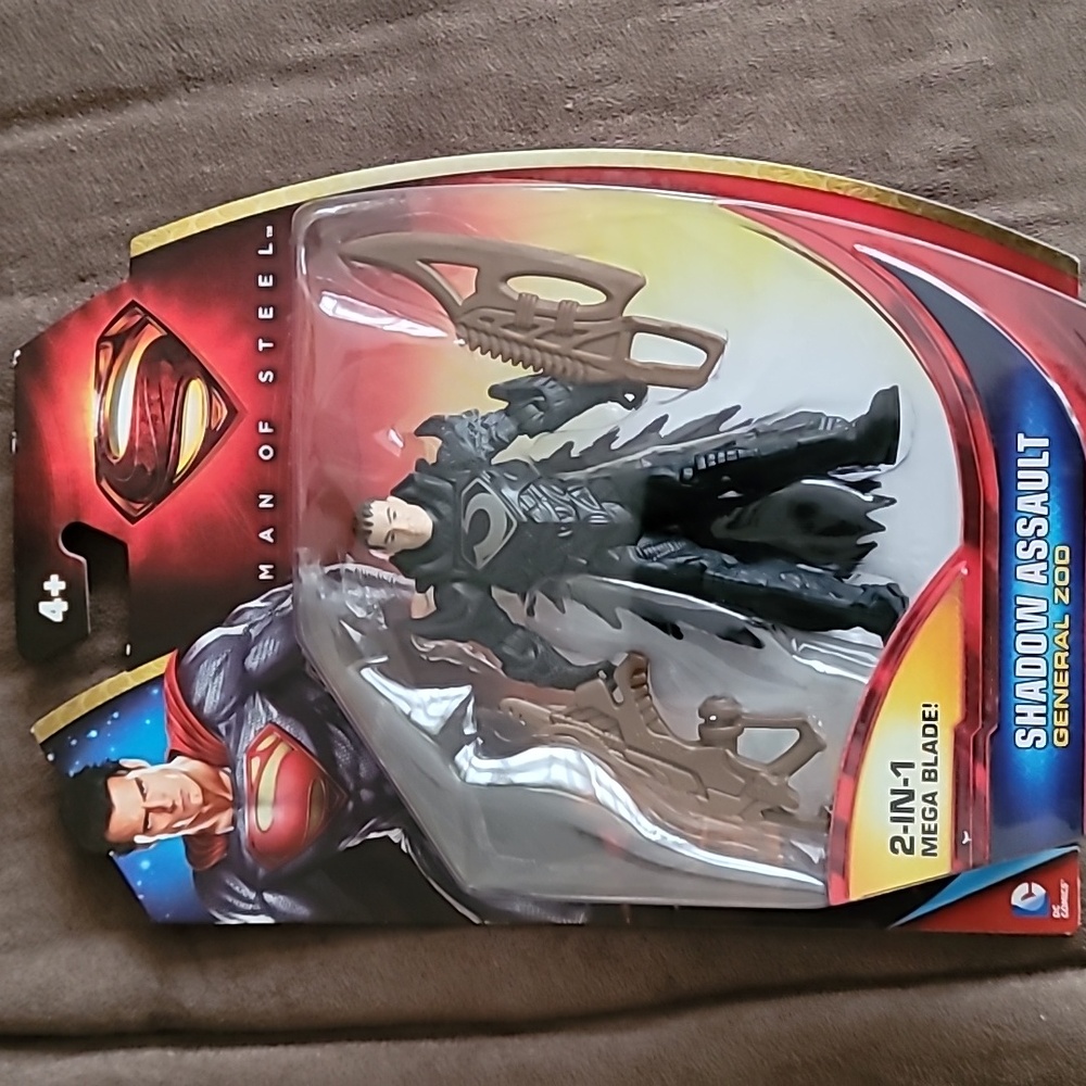 Superman and General Zod NIB - Picture 5 of 6